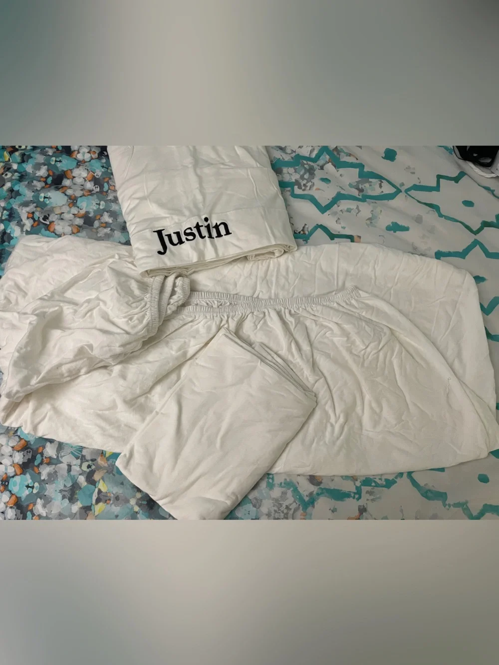 NEW Pottery Barn Dorm college White Embroidered “Justin” Sheet 3pcs Set Twin